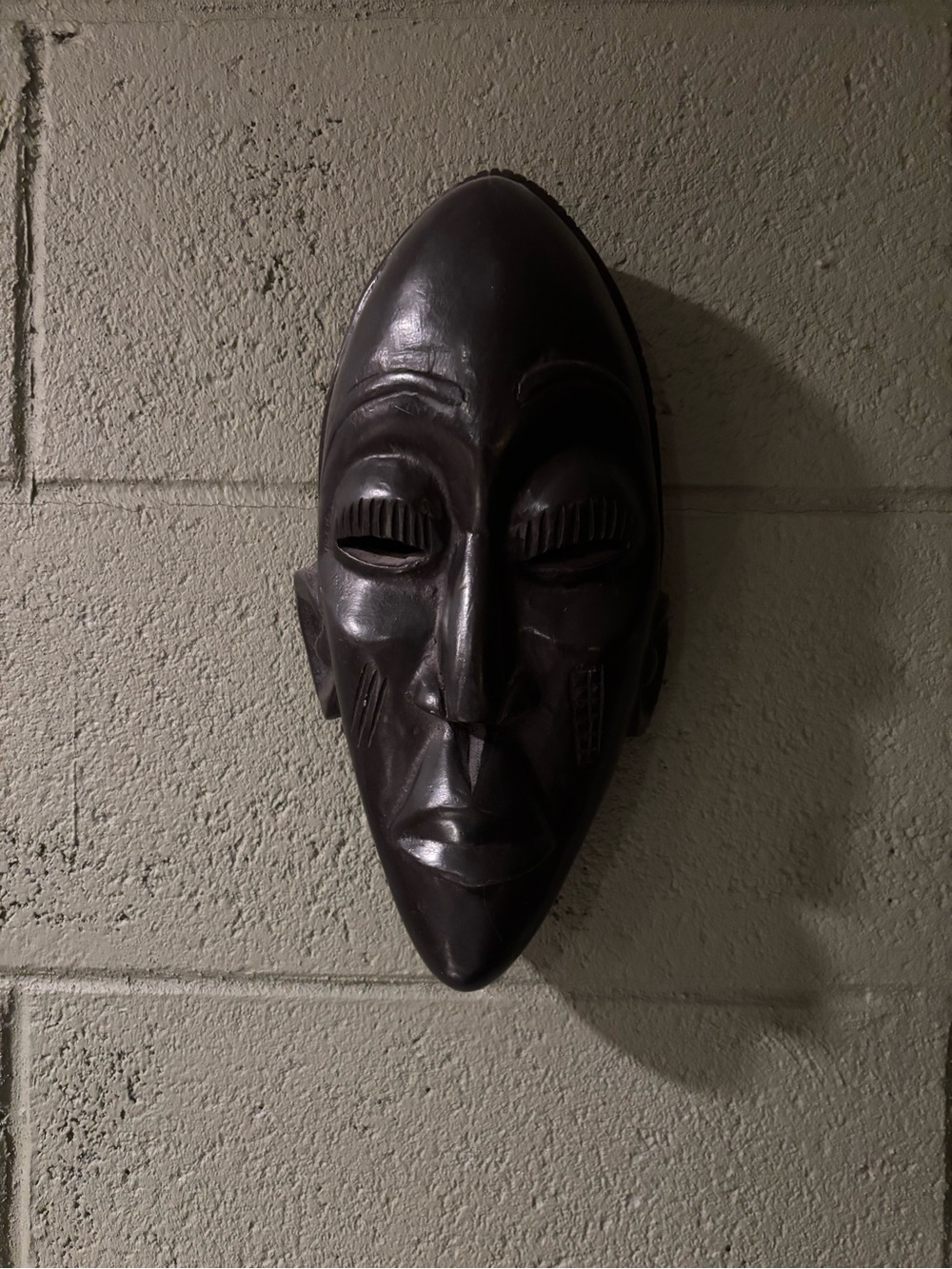 Authentic Handcrafted Hand Carved Wooden Mask from Ghana 🇬🇭 - Picture 6 of 7